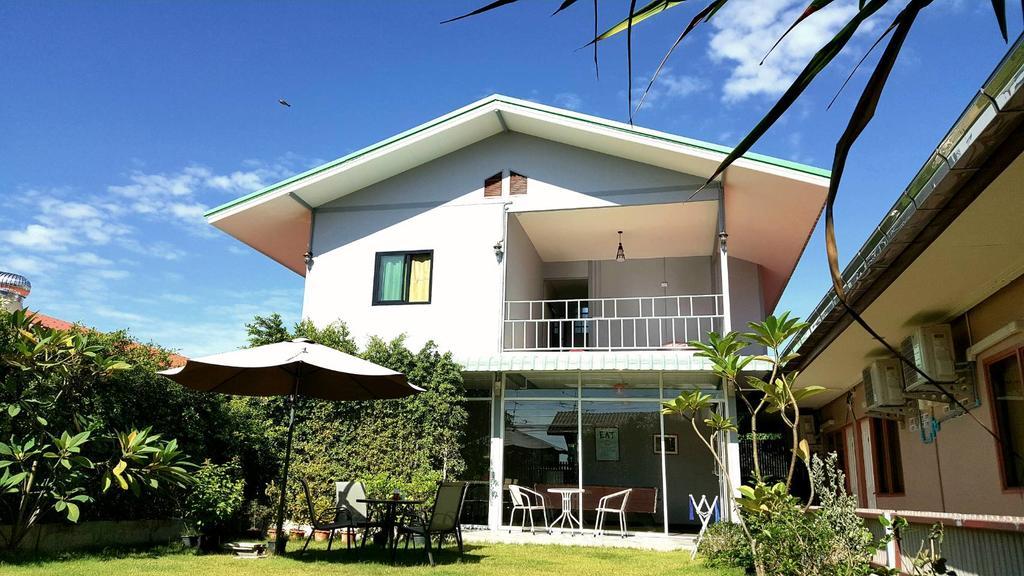 Wanderlust Bangkok Hostel Exterior foto