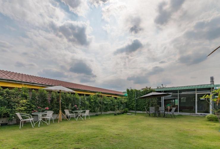 Wanderlust Bangkok Hostel Exterior foto