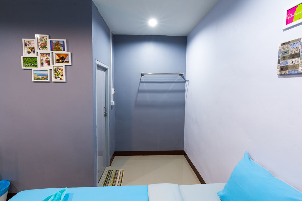 Wanderlust Bangkok Hostel Exterior foto