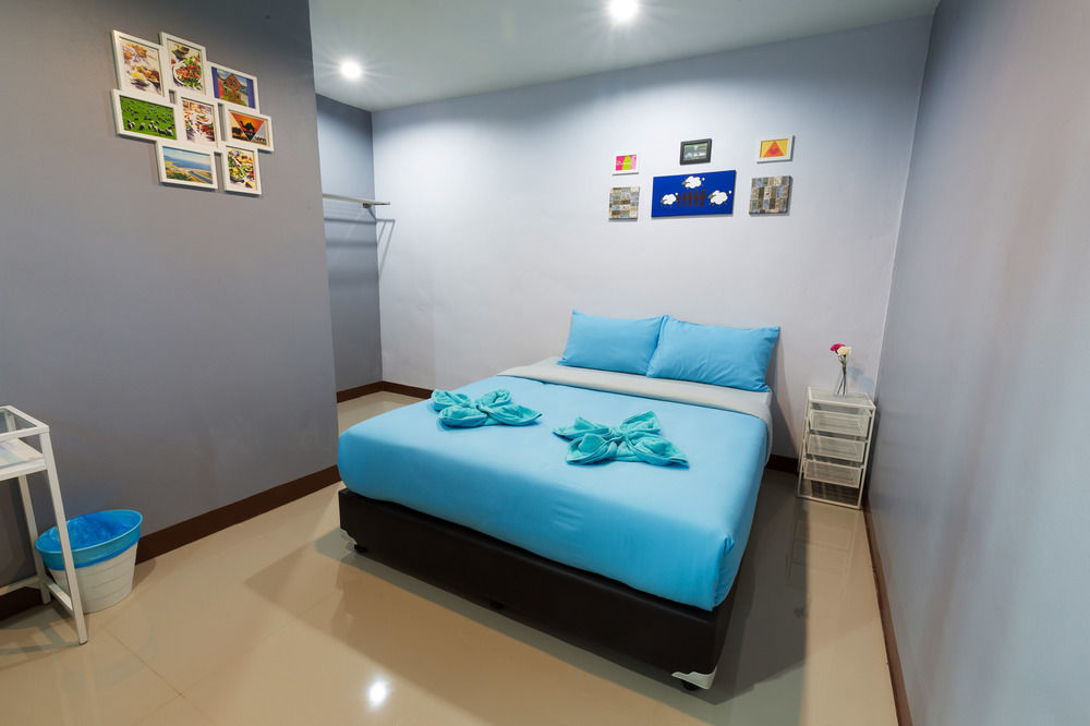Wanderlust Bangkok Hostel Exterior foto