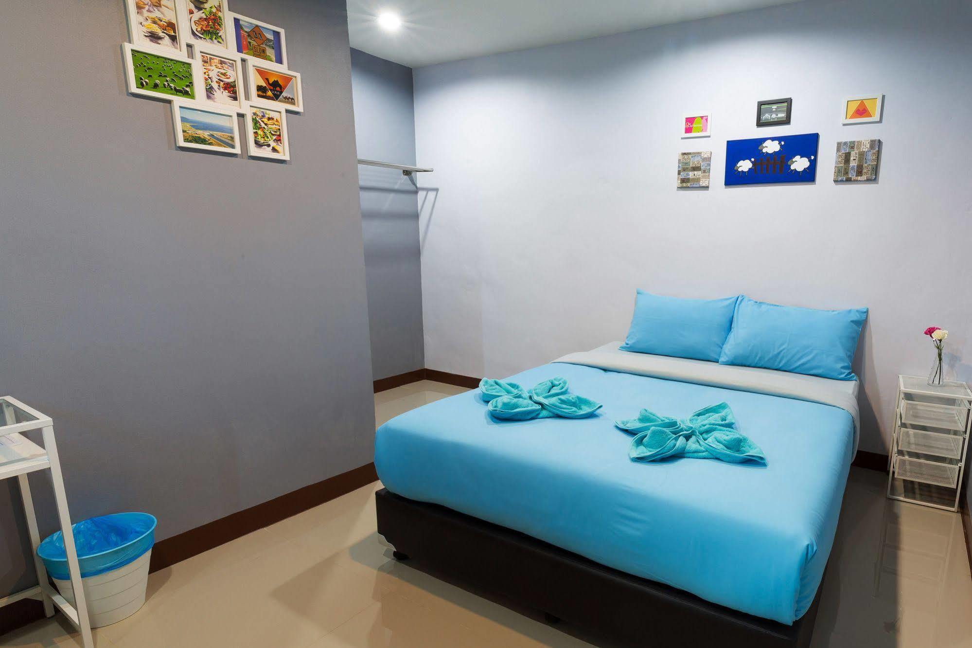 Wanderlust Bangkok Hostel Exterior foto
