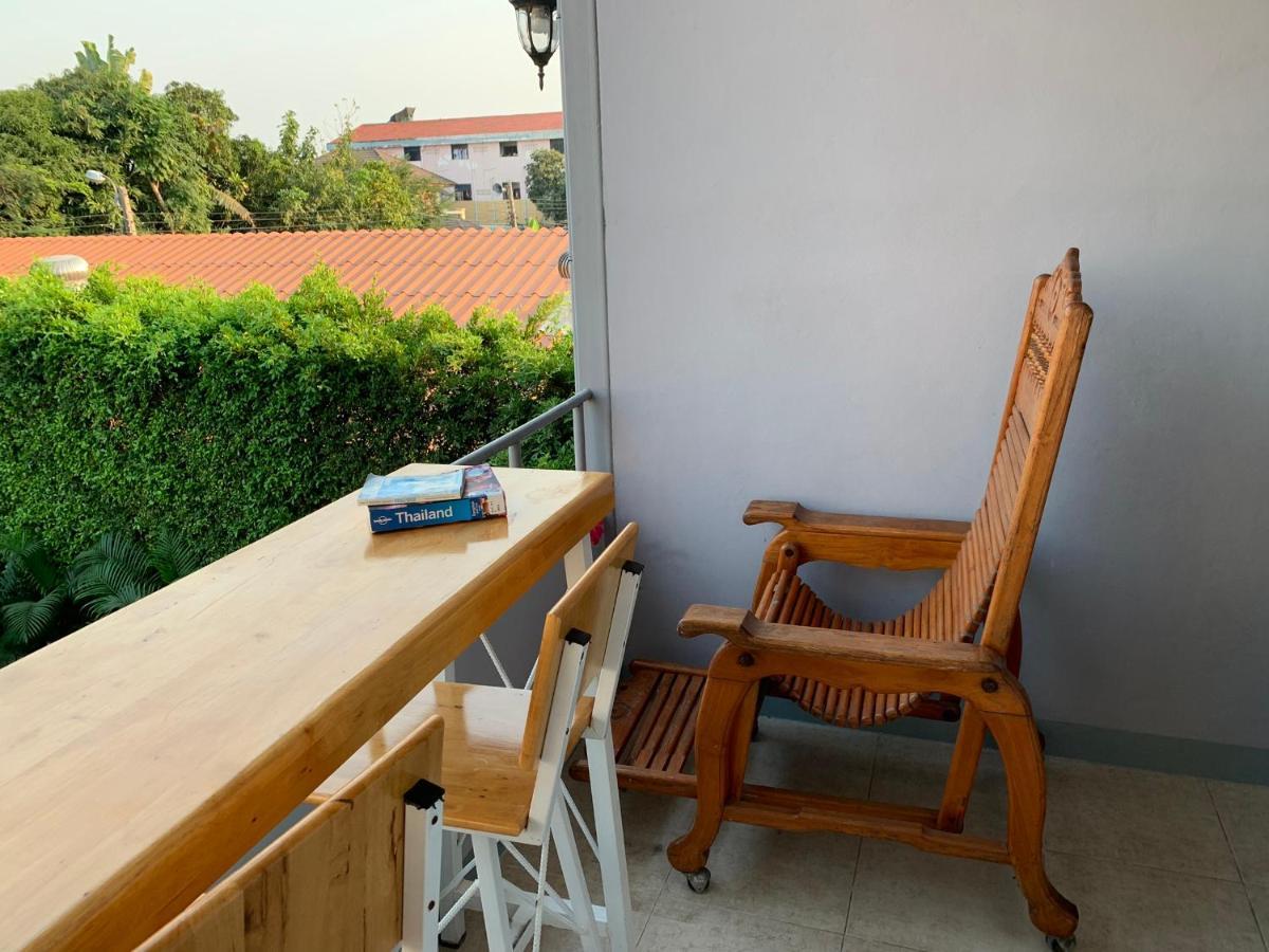 Wanderlust Bangkok Hostel Exterior foto